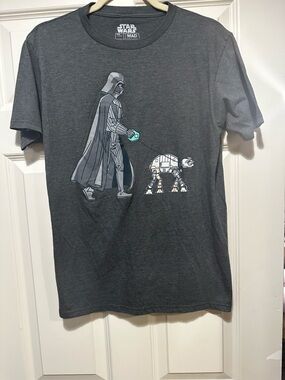 Men's Star Wars Graphic Tee Medium